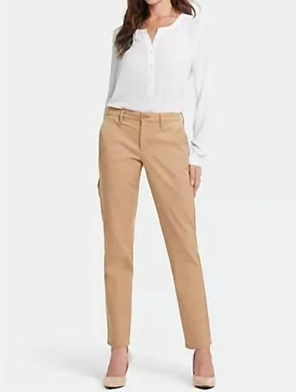 Sheri Slim Trouser In Sand Dune