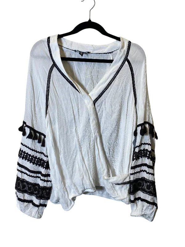 Top Long Sleeve By Inc In White, Size: L